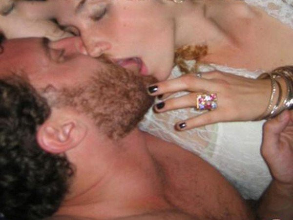 kesha rose seber hot pictures