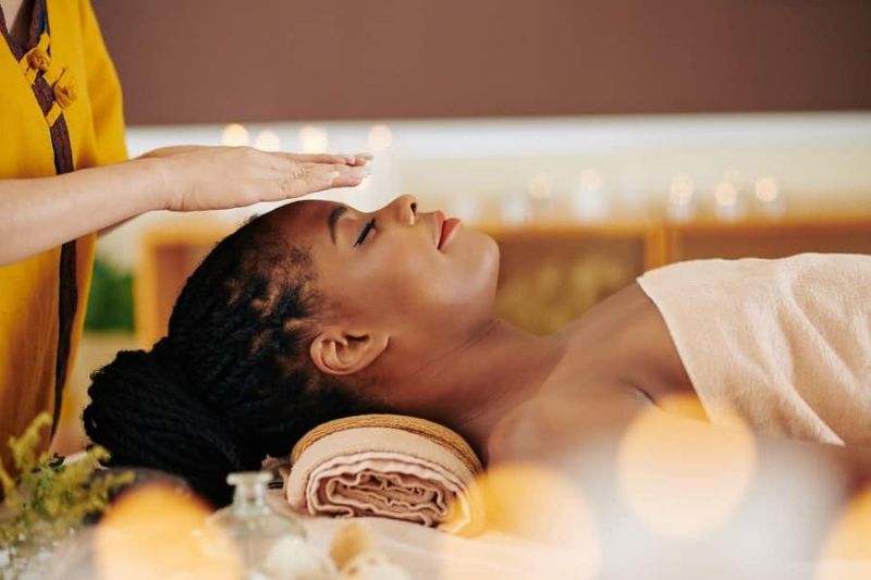 businesswoman spar massage pproduct
