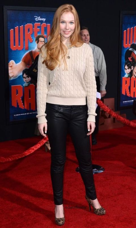 castle actresses molly c. quinn