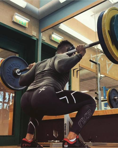 cop a squat