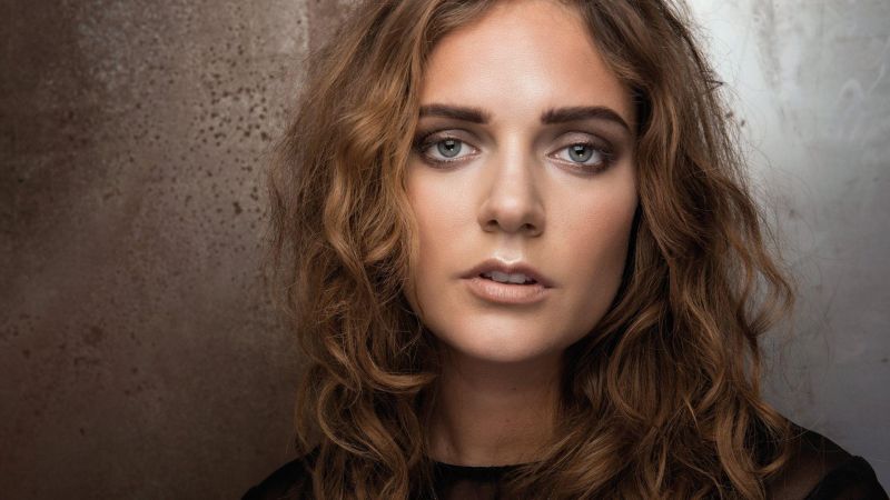 tove lo top
