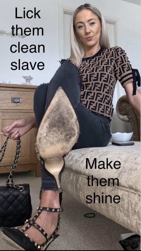 muscle femdom handjobs