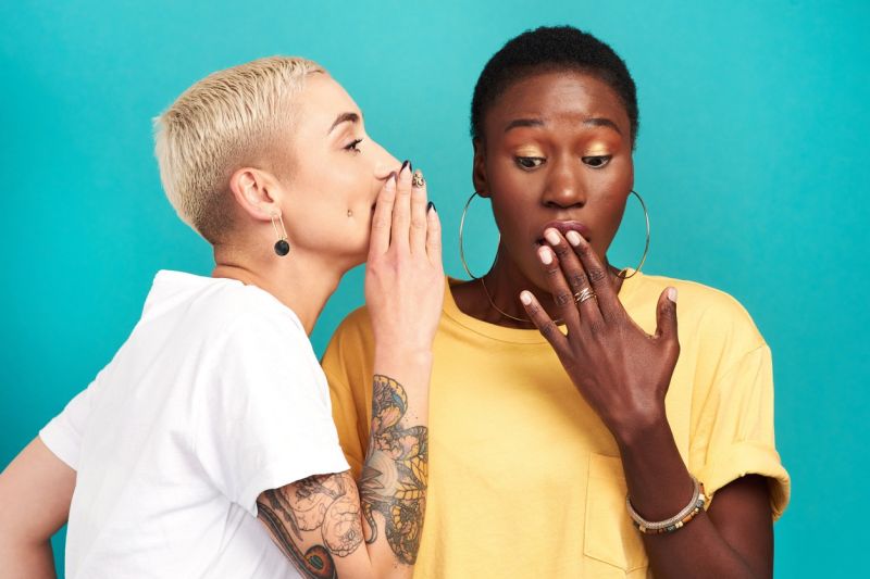 lesbian feet lick